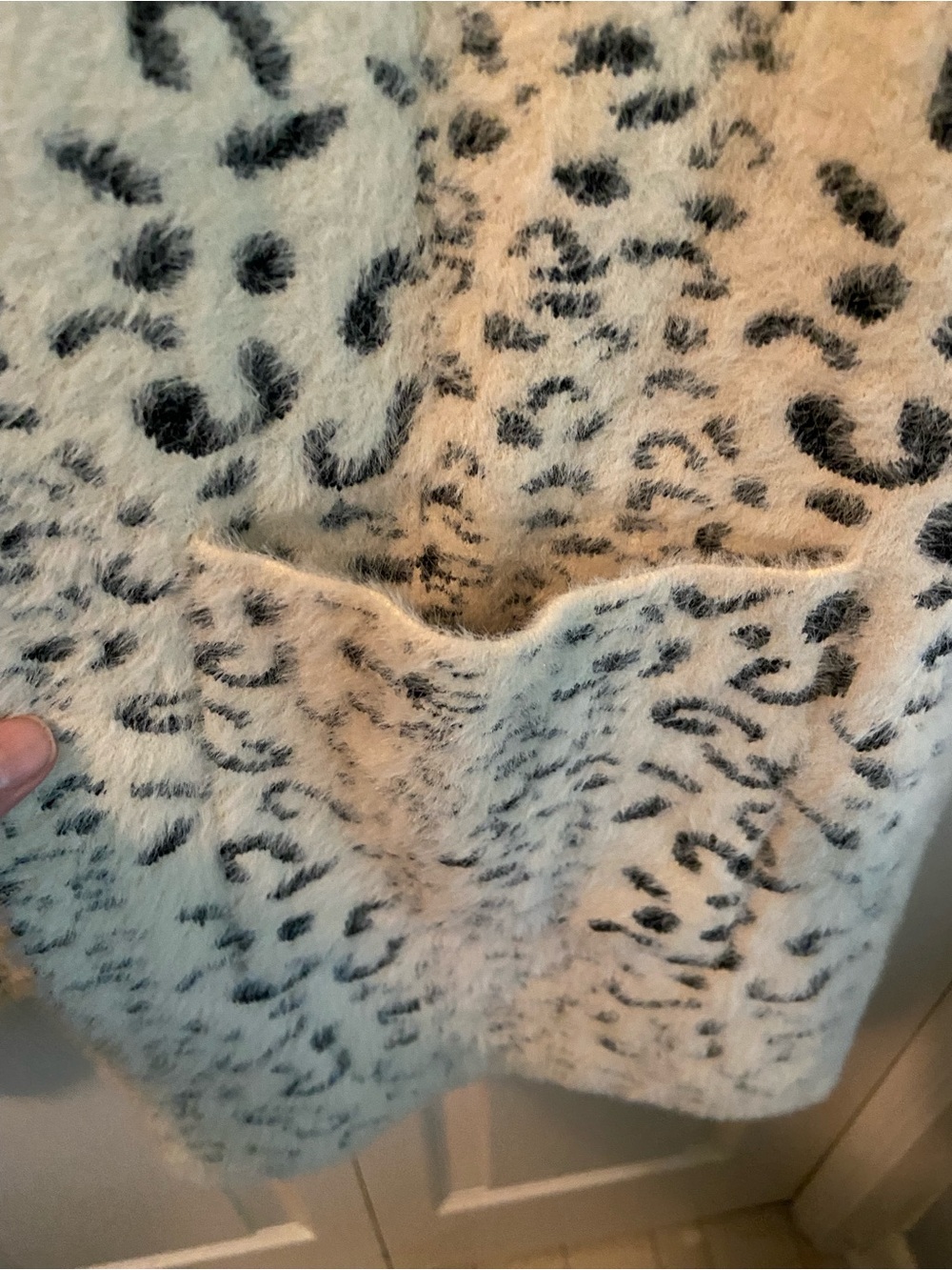 Revolution Cream Leopard Print Open Cardigan - Picture 4 of 6